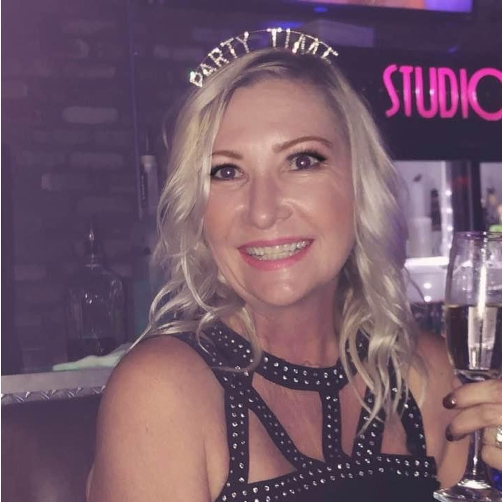 Meet your Posher, Tina